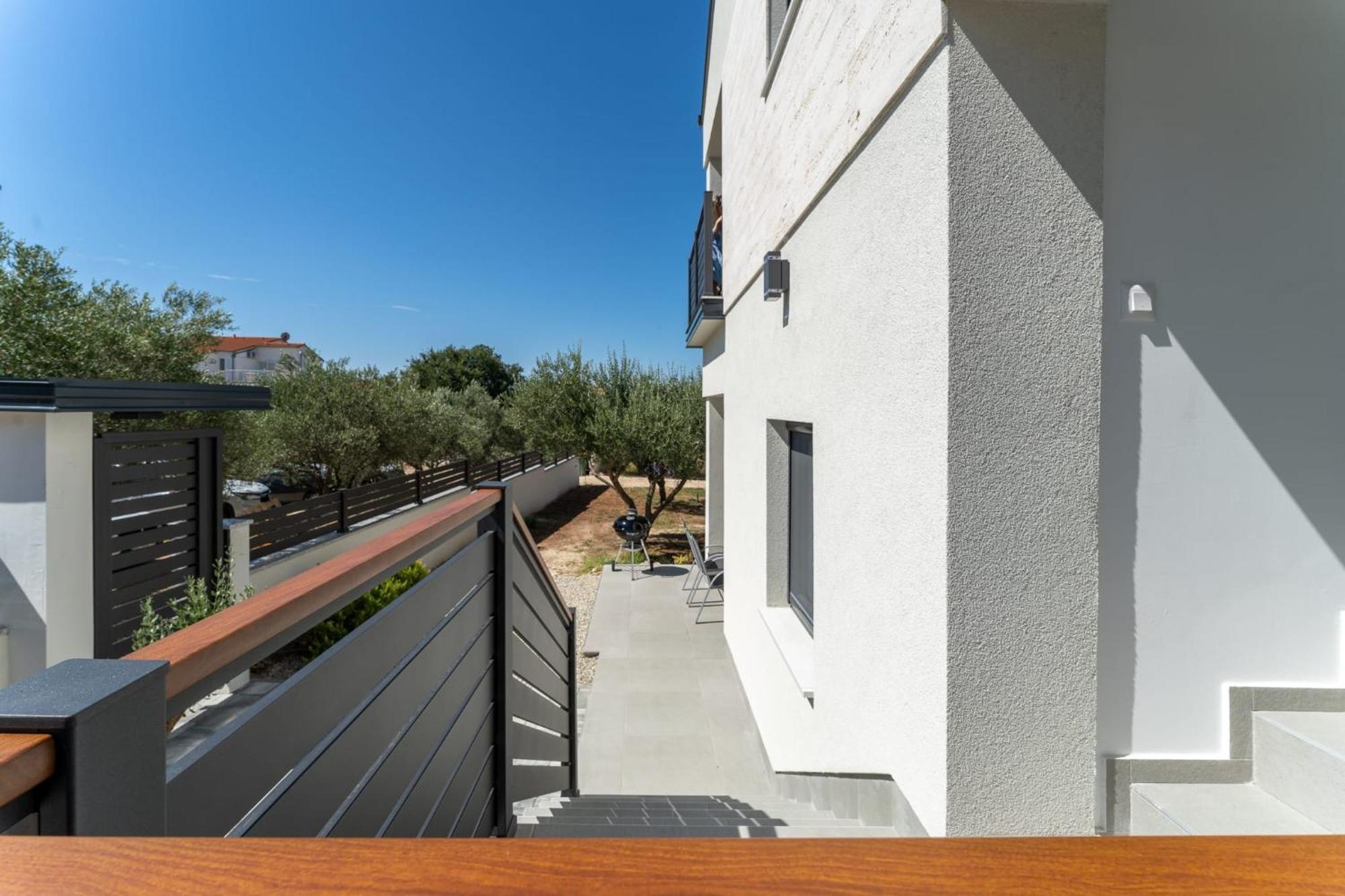 Residence Jonathan Biograd Na Moru Exterior foto