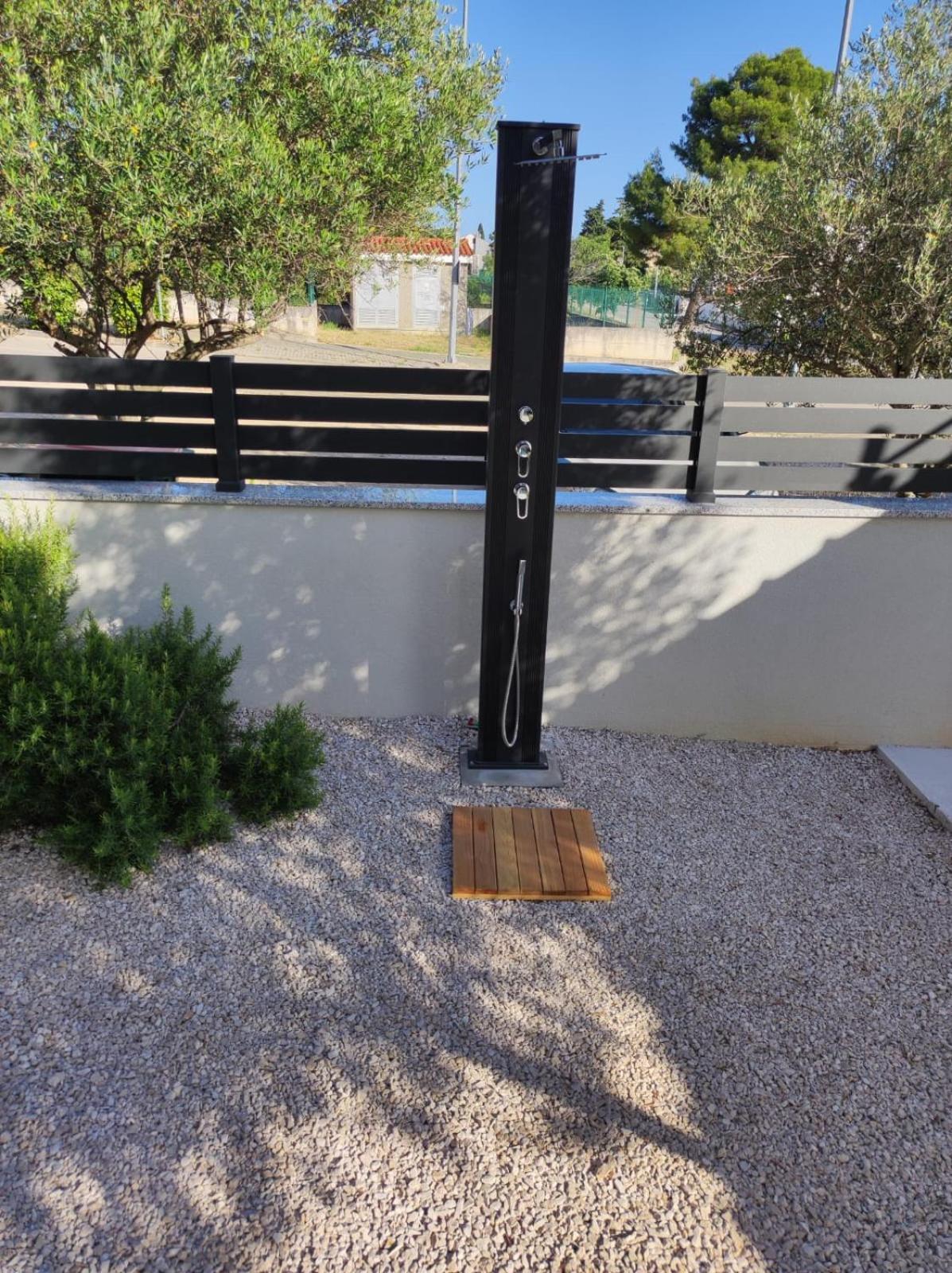 Residence Jonathan Biograd Na Moru Exterior foto